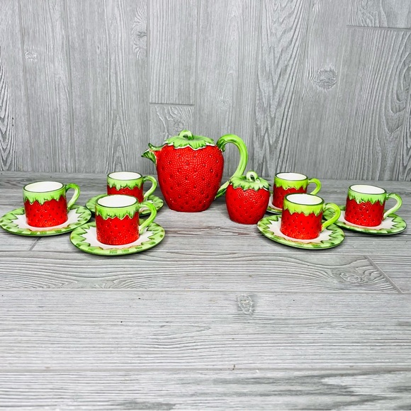 Gift Ideas Creation Strawberry Espresso coffee Tea Set 14 cups saucers pot sugar - Picture 16 of 16